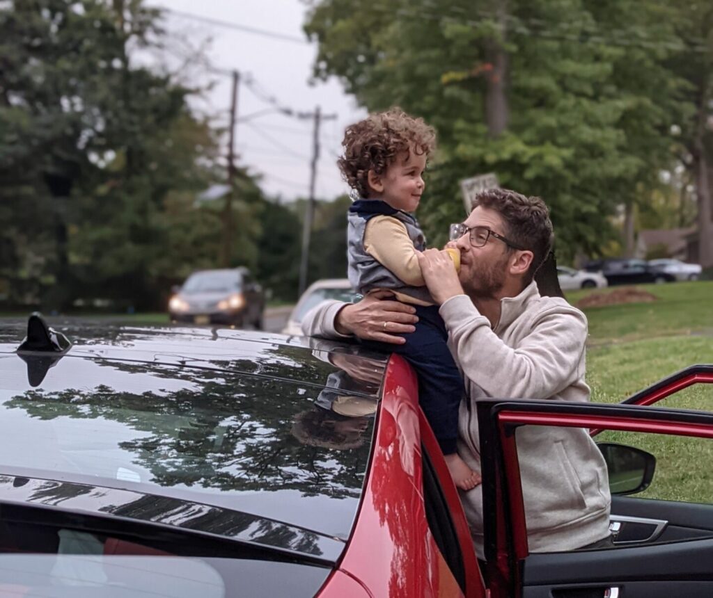 נדב ויונתן על הרכב